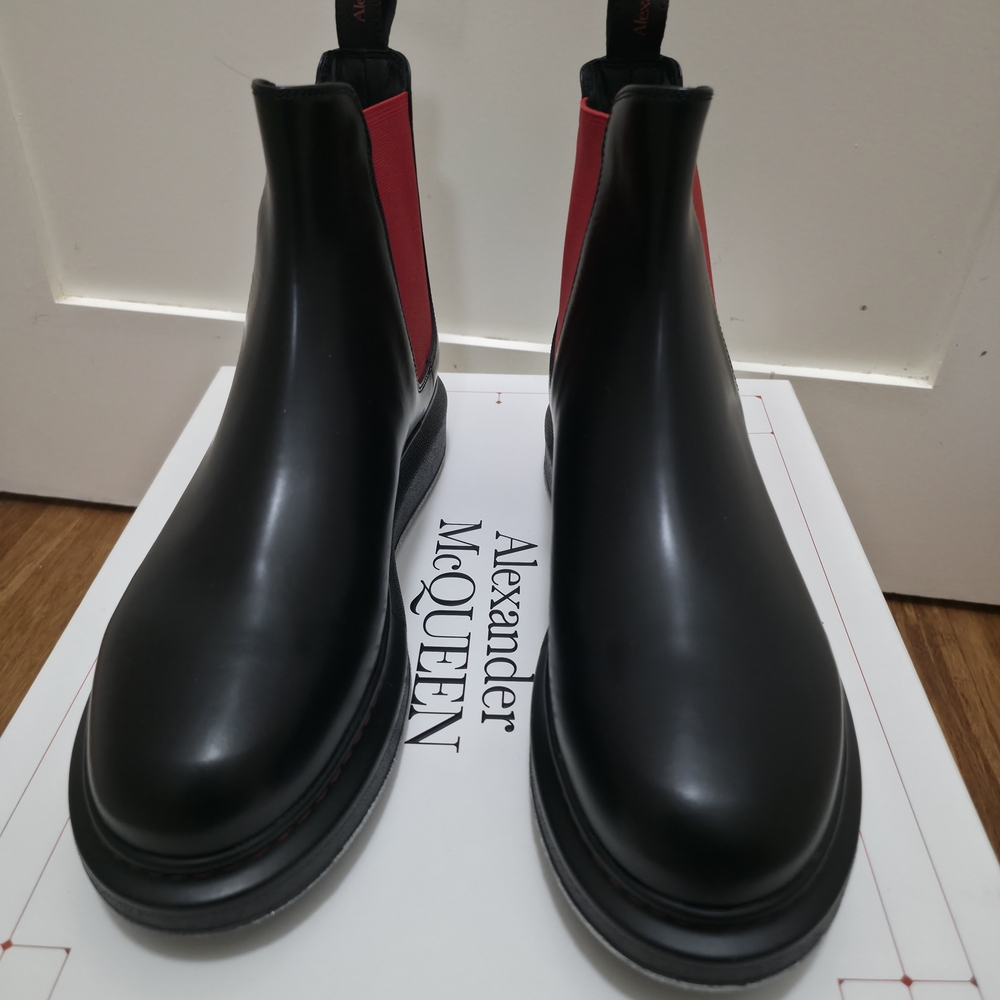 Alexander McQueen Chelsea Boots.